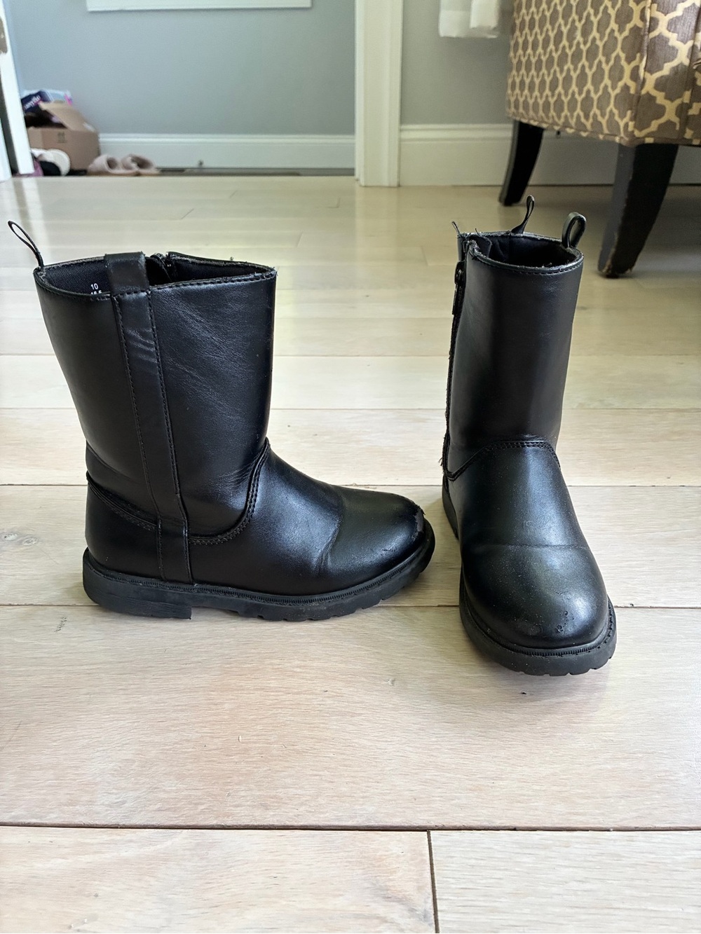 Old Navy Kids Black Zip-Up Leather Boots GUC Size 10